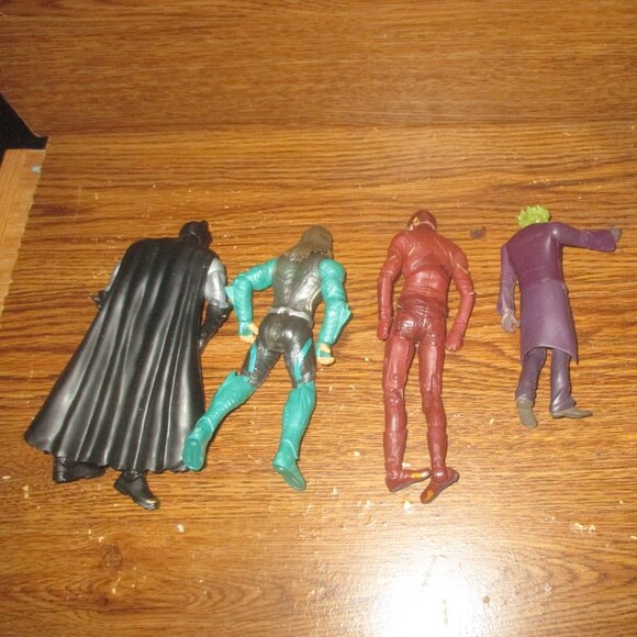 Lot of 5 DC Universe Action Figures Toy (Various Toys Companies, 2000+) Lot #1 - Picture 4 of 6